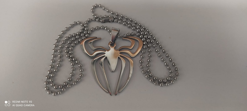 COLLAR SPIDERMAN PLATA